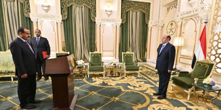 محافظ شبوة الجديد يؤدي اليمين الدستورية