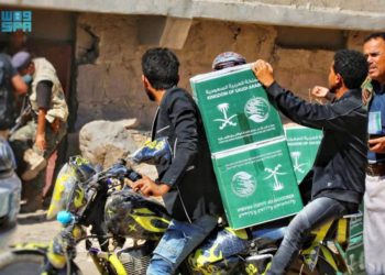 توزيع  304 أطنان من السلال الغذائية في الضالع