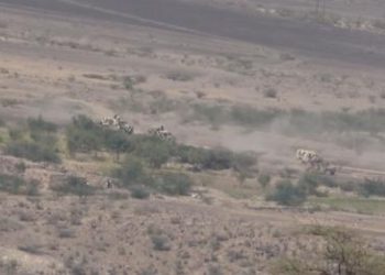 تدمير مركز عمليات وثكنات عسكريه حوثيه في الحديده وتعز