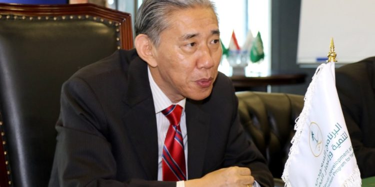 الشرجبي يناقش مع السفير الصيني اوضاع القطاع الصحي في اليمن