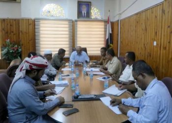 لجنة المناقصات الفرعية بوادي حضرموت تناقش سير تنفيذ عدد من المشاريع