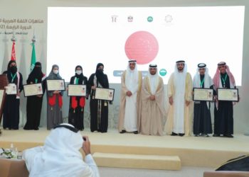 الاصبخي  يعلق علي فوز اليمن بثلاثة مدليات في مسابقه اللغه العربيه بالشارقه