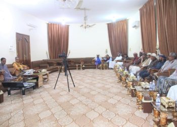 البحسني يناقش مع اللجنة ل(حرو) تطورات الأحداث الأخيرة في منطقة العيون