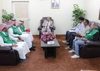 وزير النقل يبحث مع البرنامج السعودي سير العمل في مشروع تطوير وتأهيل مطار عدن الدولي