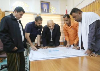 بحث استثمار المساحات الخارجية للاستاد الاولمبي بسيئون
