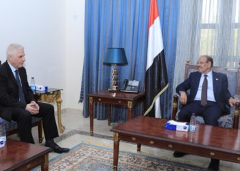 علي محسن يودع السفير الروسي  ويشيد بالعلاقات بين اليبلدين