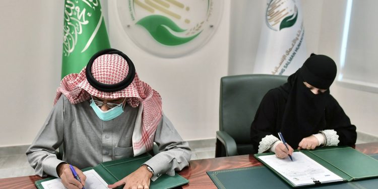 التوقيع على اتفاقية لدعم مشروع تمكين الشباب في اليمن