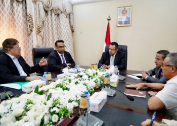 رئيس الوزراء يوجه بتنسيق الجهود لضبط سوق المشتقات النفطية