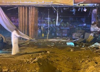 مقذوفات حوثيه تسقط علي جازان ونجران .. ومقتل 243 حوثي في مارب