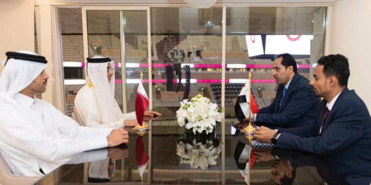 وزير الشباب والرياضة يبحث مع نظيره القطري التعاون بين البلدين
