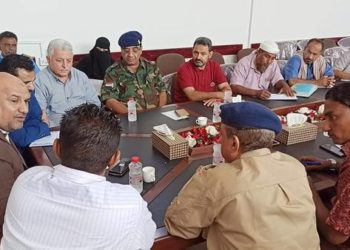 اجتماع بعدن يناقش إجراءات تنظيم وسائل وتفعيل محطات النقل