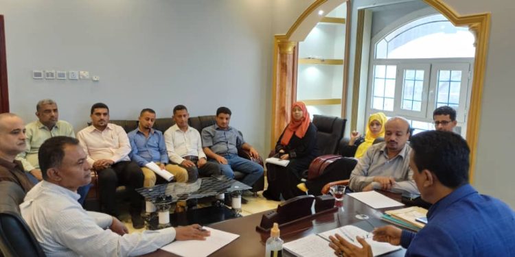 اجتماع يناقش خطة واولويات عمل وزارة الادارة المحلية للعام المقبل