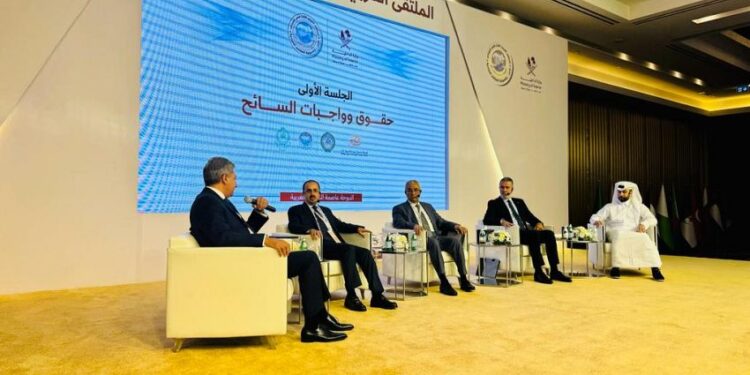 الارياني يطالب ياستغلال  المقومات السياحيه المتعدده