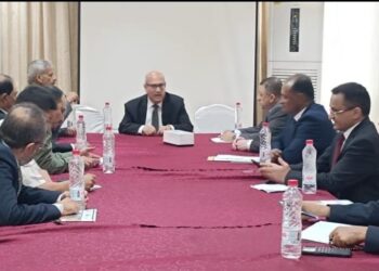 الاغبري يلتقى عددا من قيادات السلطات المحلية في المحافظات