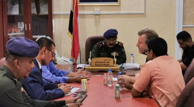 وكيل الداخلية  يبحث مع خبير أممي التتسيق لمواجة الاتجار غير المشروع في الاسلحه