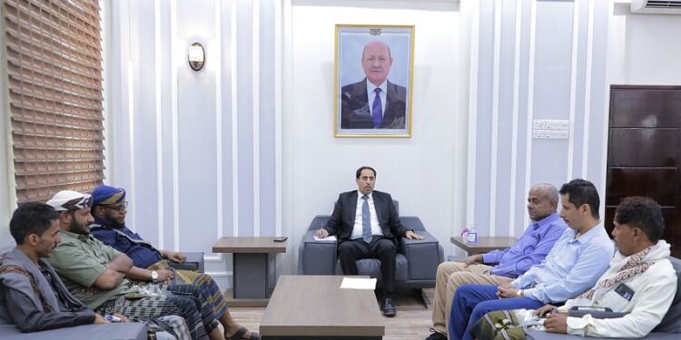 البكري يطلع على أوضاع نادي شباب المسيمير بلحج