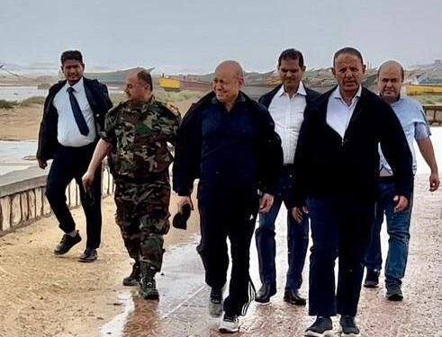 العليمي  يتابع مستجدات اعصار تيج في المحافظات الشرقية