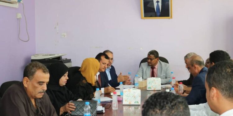 المحولي يبحث مع خبير البرامج في اليونيسكو احتياجات التعليم العالي والفني