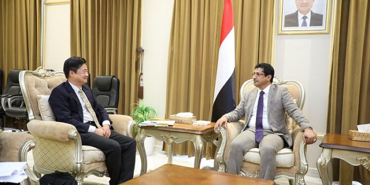 بجاش يلتقي القائم باعمال السفارة الصينية