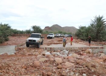 سقطرى: إعصار تيج خلّف أضرارا بالبنية التحتية والممتلكات ولا خسائر بشريه