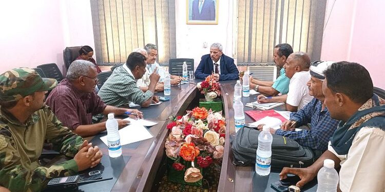 محافظ لحج : تطوير المظهر الجمالي للمدن وتوسعة المشاريع  الخضراء