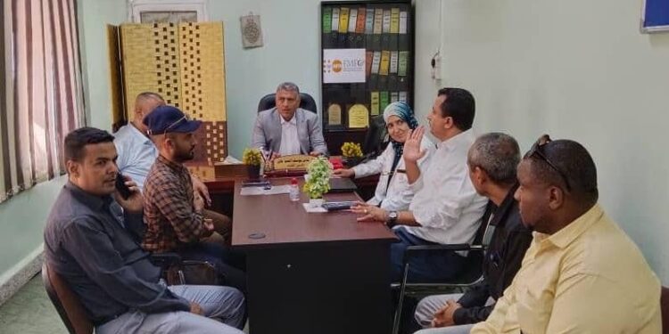 معاون يتفقد أعمال استكمال خزان المياه بالروزميت و مستشفى الشعب التوليدي بعدن