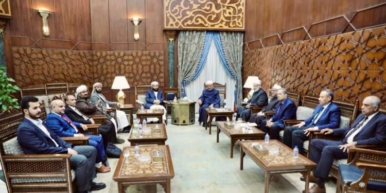 وزير الأوقاف يبحث مع شيخ الأزهر سبل تعزيز التعاون المشترك