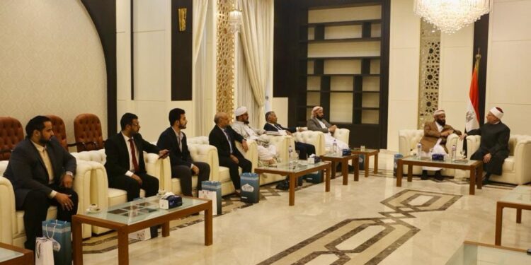 وزير الأوقاف يبحث تعزيز أوجه التعاون مع مفتي الديار المصرية