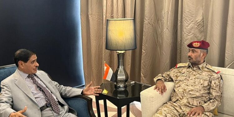 البحسني يوجه بتنفيذ نزولات ميدانية للألوية والوحدات العسكرية