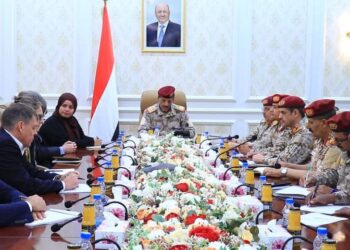 نائب رئيس الأركان يناقش مع سفراء الاتحاد الأوروبي تطورات الأوضاع في اليمن