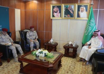 وزير الدفاع يشيد بالتدخلات التنموية للبرنامج السعودي