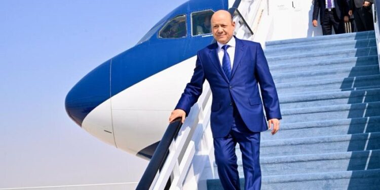 العليمي يصل دبي للمشاركة فى قمة المناخ