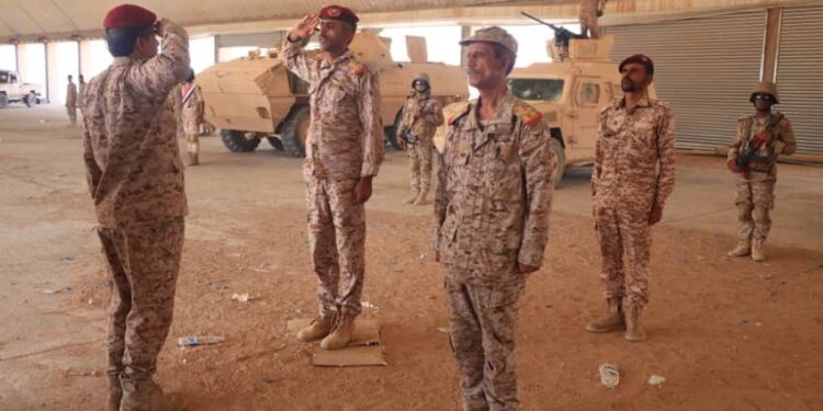 رئيس هيئة العمليات يتفقد مركز النصر التدريبي وقيادة اللواء الثاني احتياط