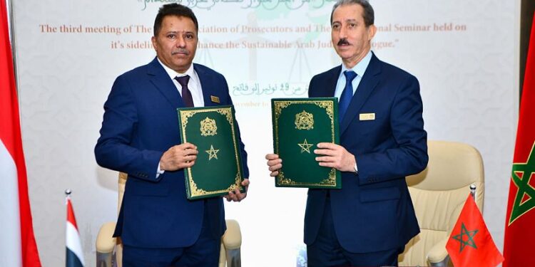 توقيع مذكرة تفاهم في مجال التعاون القضائي بين اليمن والمغرب