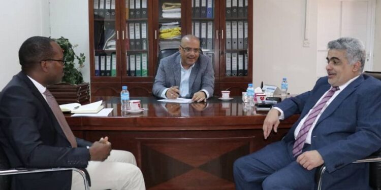 باذيب يبحث مع ممثلي اليونيسيف والاوتشا آليات تعزيز العمل الإنساني والتنموي