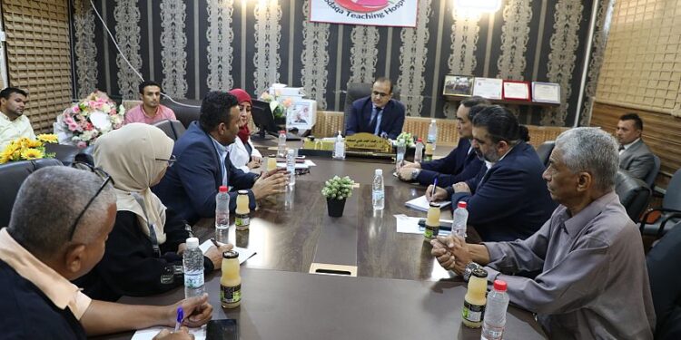 وزير الصحة يتفقد مركز عزل الاسهالات في مستشفى الصداقة بعدن