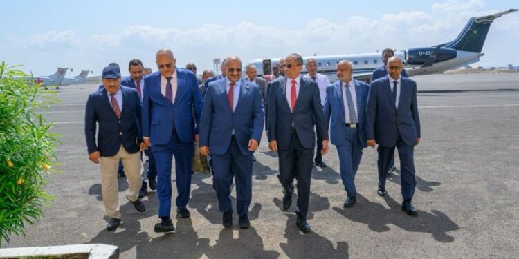 العميد طارق صالح يصل جيبوتي