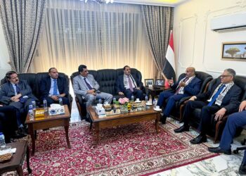 طارق صالح يطالب السفارة اليمنية  بالاردن  ببذل مزيد من الجهد لرعايه اليمنيين