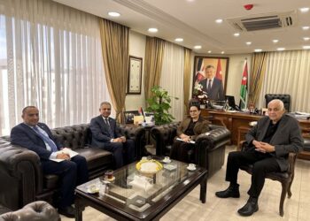 فقيرة يبحث مع وزيرة العمل الأردنية التعاون المشترك