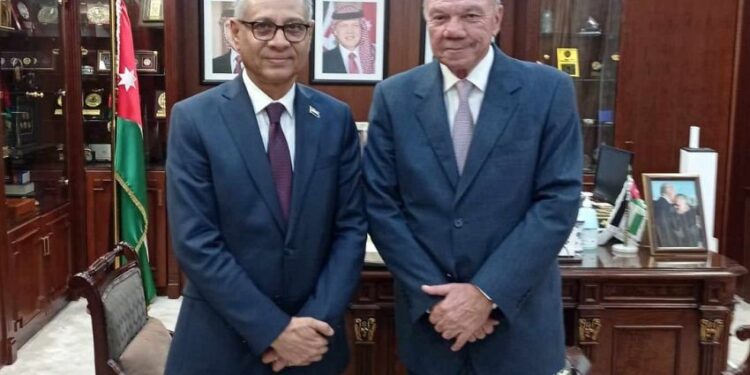 فقيرة يبحث مع رئيس مجلس الأعيان الأردني  تعزيز العلاقات الثنائية