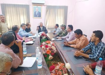 محافظ لحج يشدد على الحفاظ على أراضي الدولة من الاعتداءات