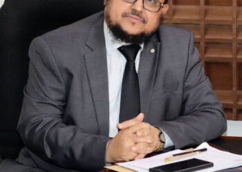 التفتيش القضائي يواصل جولاته الميدانية لتقييم أداء القضاة في عدن
