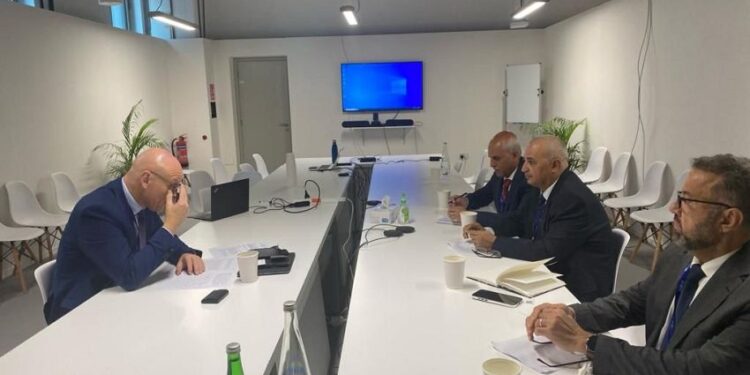 الشرجبي يبحث مع مسؤول الماني دعم قدرة المؤسسات اليمنية على التكيف مع التغيرات المناخية