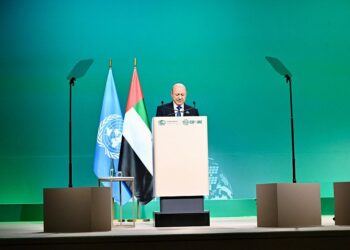 العليمي يحذر من التباطؤ العالمي في مواجهة تحديات التغيرات المناخية