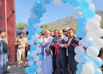 وكيل تعزيفتتح محطة الأخوين المركزية لتعبئة اسطوانات الغاز