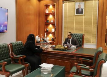 محافظ حضرموت يوجه بمشاريع لتطوير قدرات قطاع المرأة بالوادي والصحراء