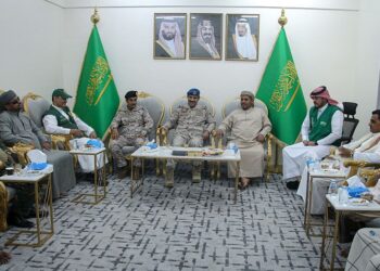 محافظ سقطرى يلتقي مدير العمليات العسكرية المدنية بالقوات المشتركة