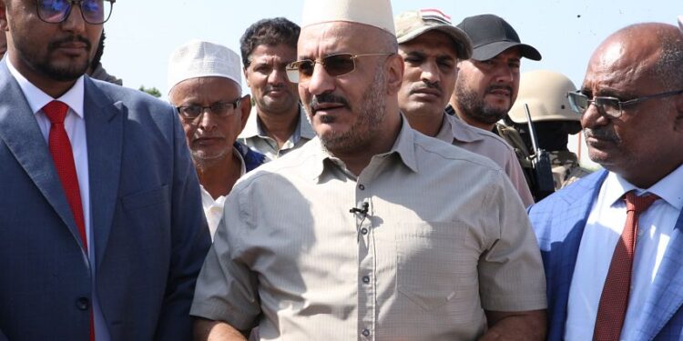 العميد طارق يدشن العمل في مستشفى الخوخة المركزي