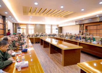 لقاء في عدن يناقش تنفيذ مشروع تصريف مياه الأمطار في المعلا