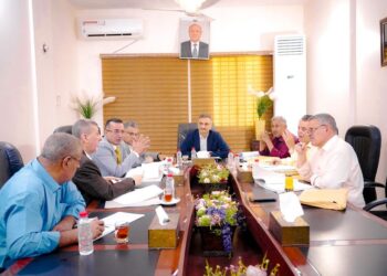 لملس  يجتمع بمجلس إدارة صندوق النظافة والتحسين بعدن
